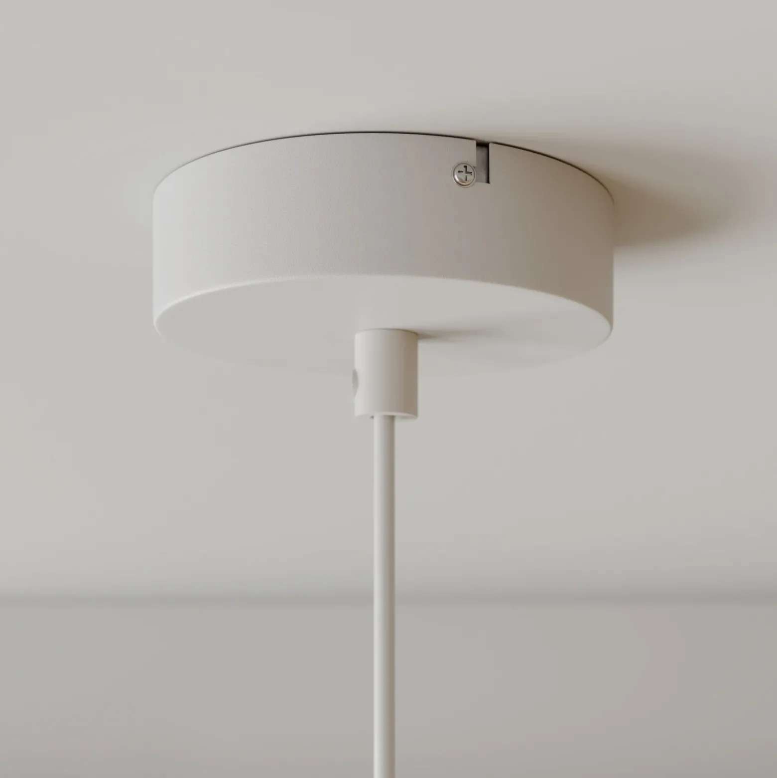 Lámpara colgante Noak, blanco/madera natural, Ø 17 cm