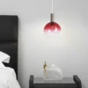 Lámpara colgante Ombre, forma esférica, rojo/blanco, Ø 30 cm, cristal