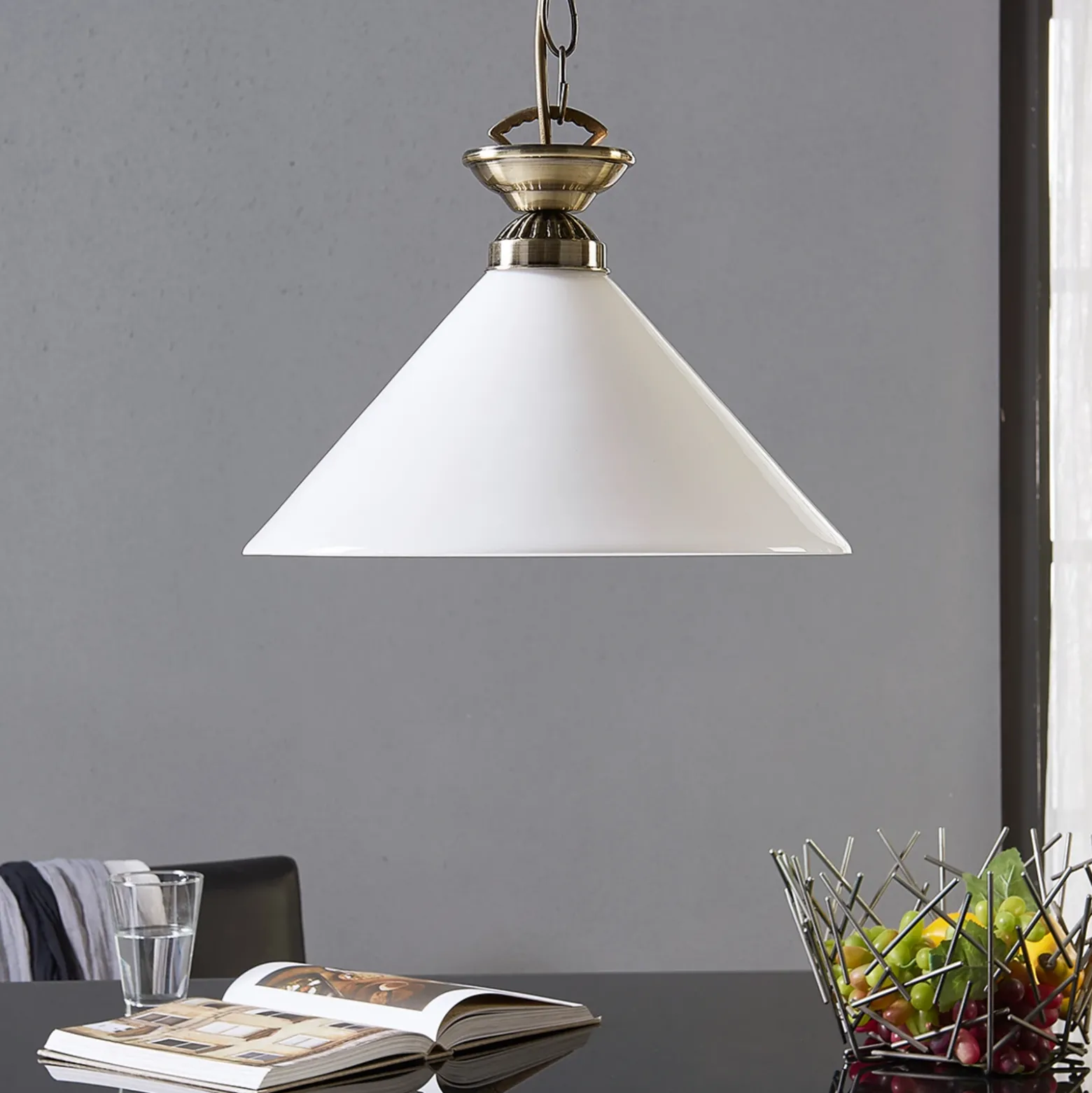 Lámpara colgante Otis de Lindby, Ø 30 cm, blanca, cristal, cono, E27