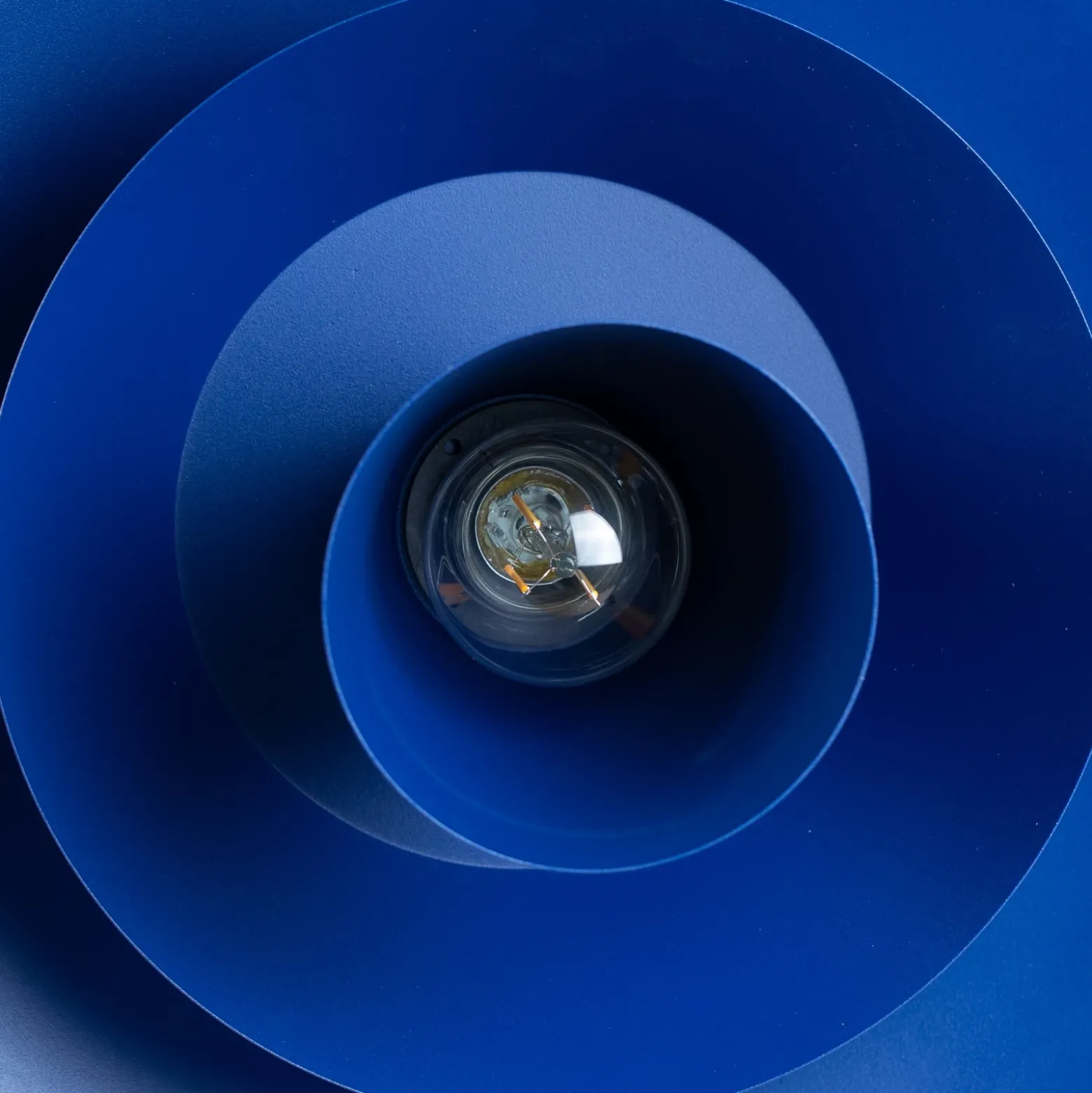 Lámpara colgante Plato, azul oscuro, metal, Ø 38 cm, E27