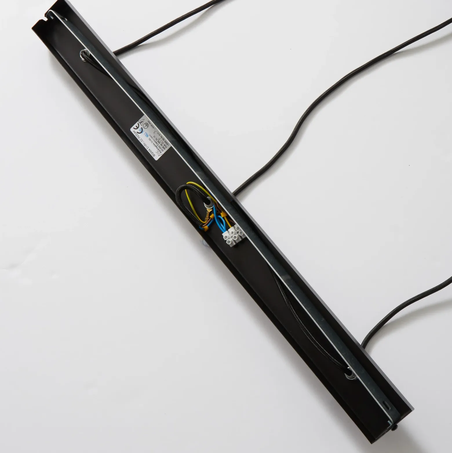 Lámpara colgante Rif, lineal, 3 luces, negro
