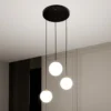 Lámpara colgante Royal, 3 luces, blanco opalino/negro, cristal, E14
