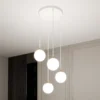 Lámpara colgante Royal, 4 luces, blanco opalino/blanco, cristal, E14