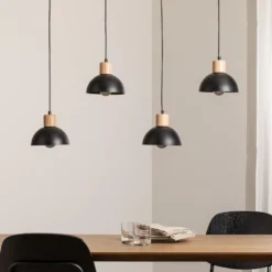 Lámpara colgante Seco, longitud 90 cm, negra, metal/madera, 4 luces.