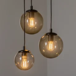 Lámpara colgante Smoky con pantallas de cristal, 3 luces