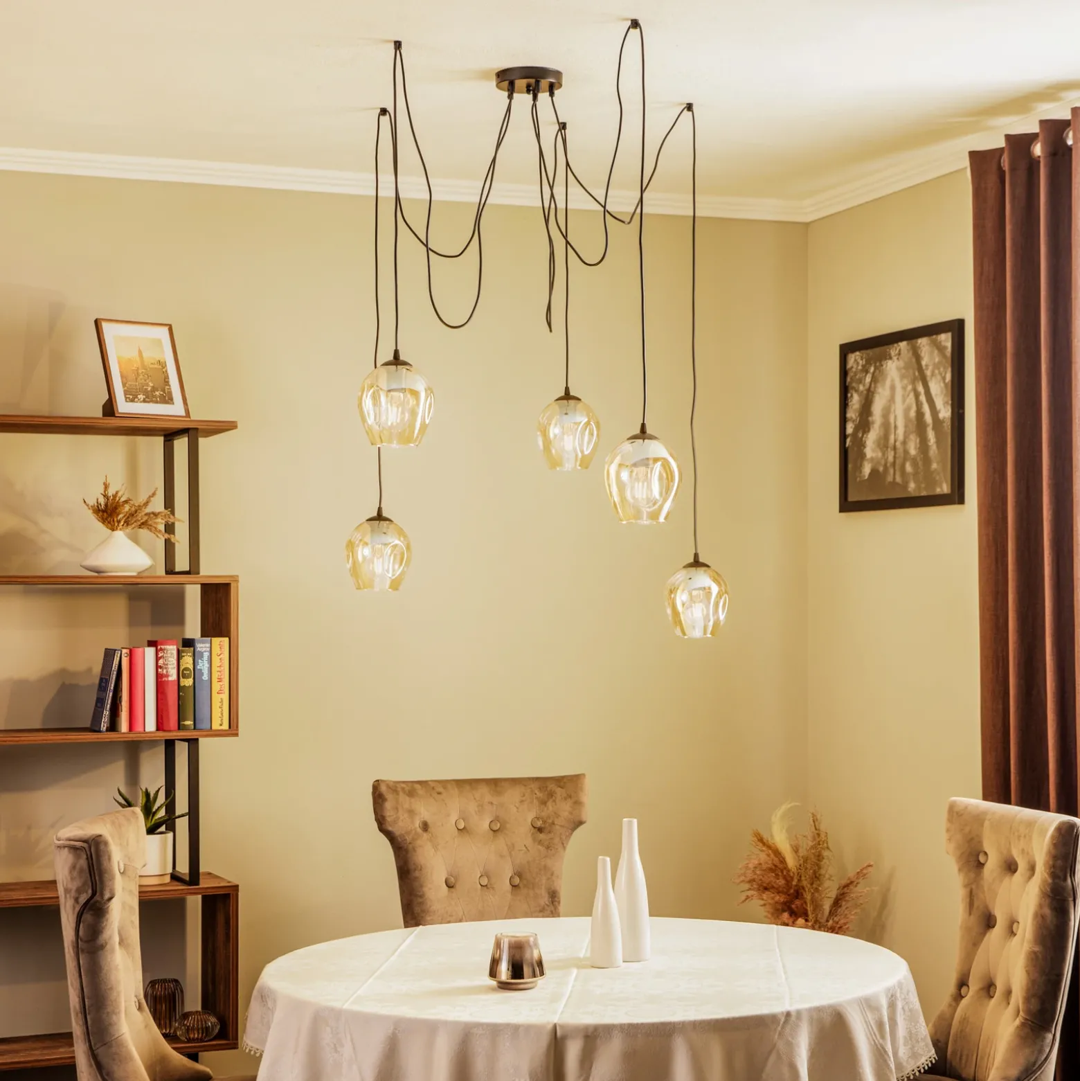 Lámpara colgante Starla, descentrada, 5 luces, ámbar