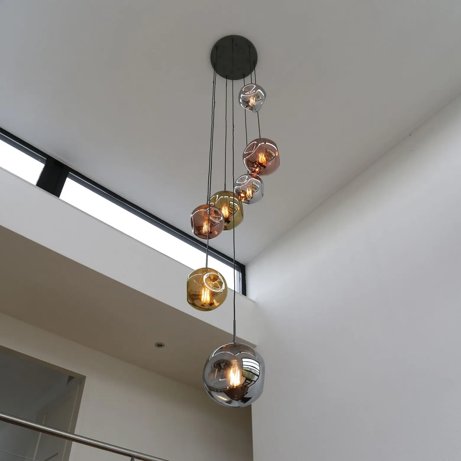 Lámpara colgante Stellar redonda de 7 luces, color plata vieja, cristal
