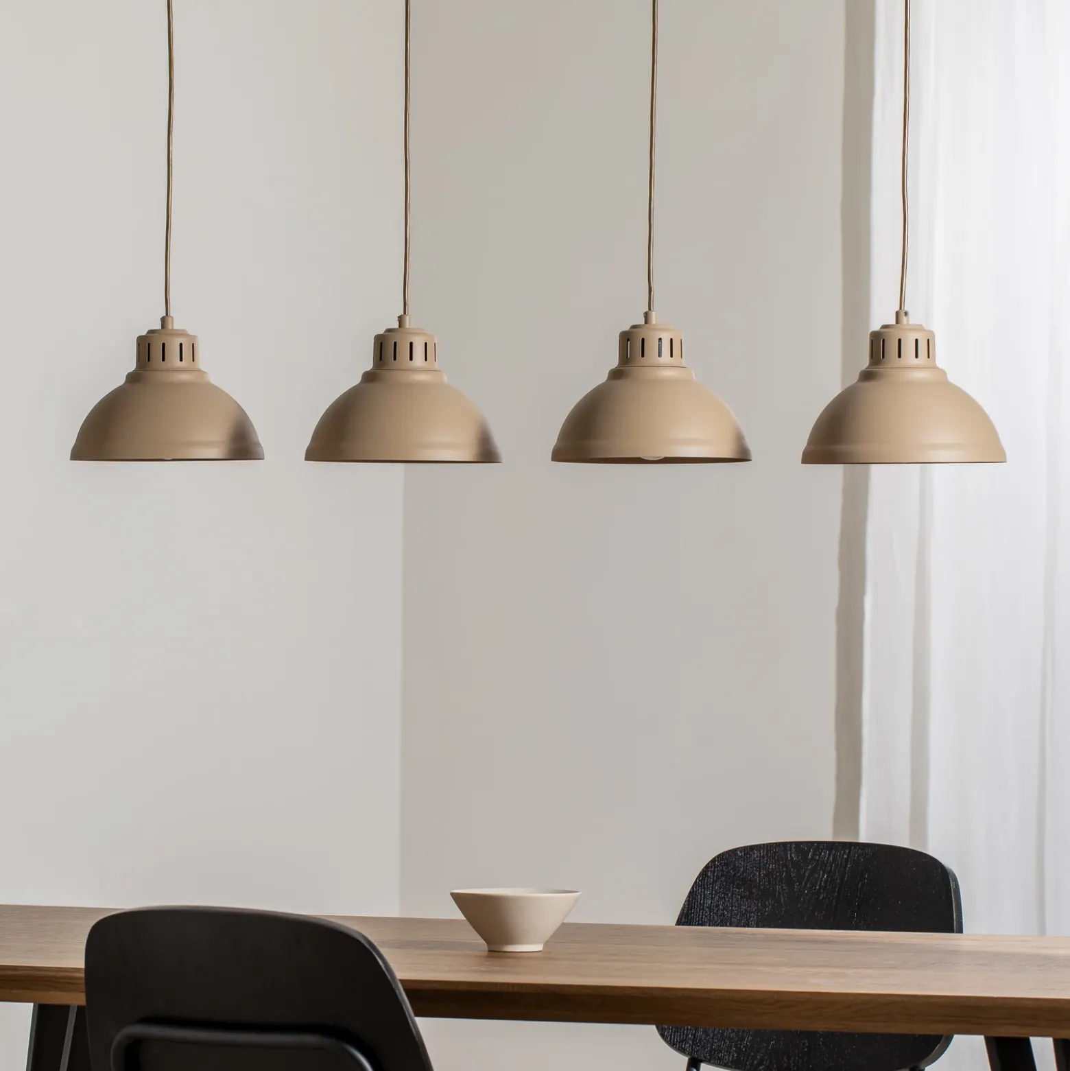 Lámpara colgante Sven, 4 luces, beige, acero