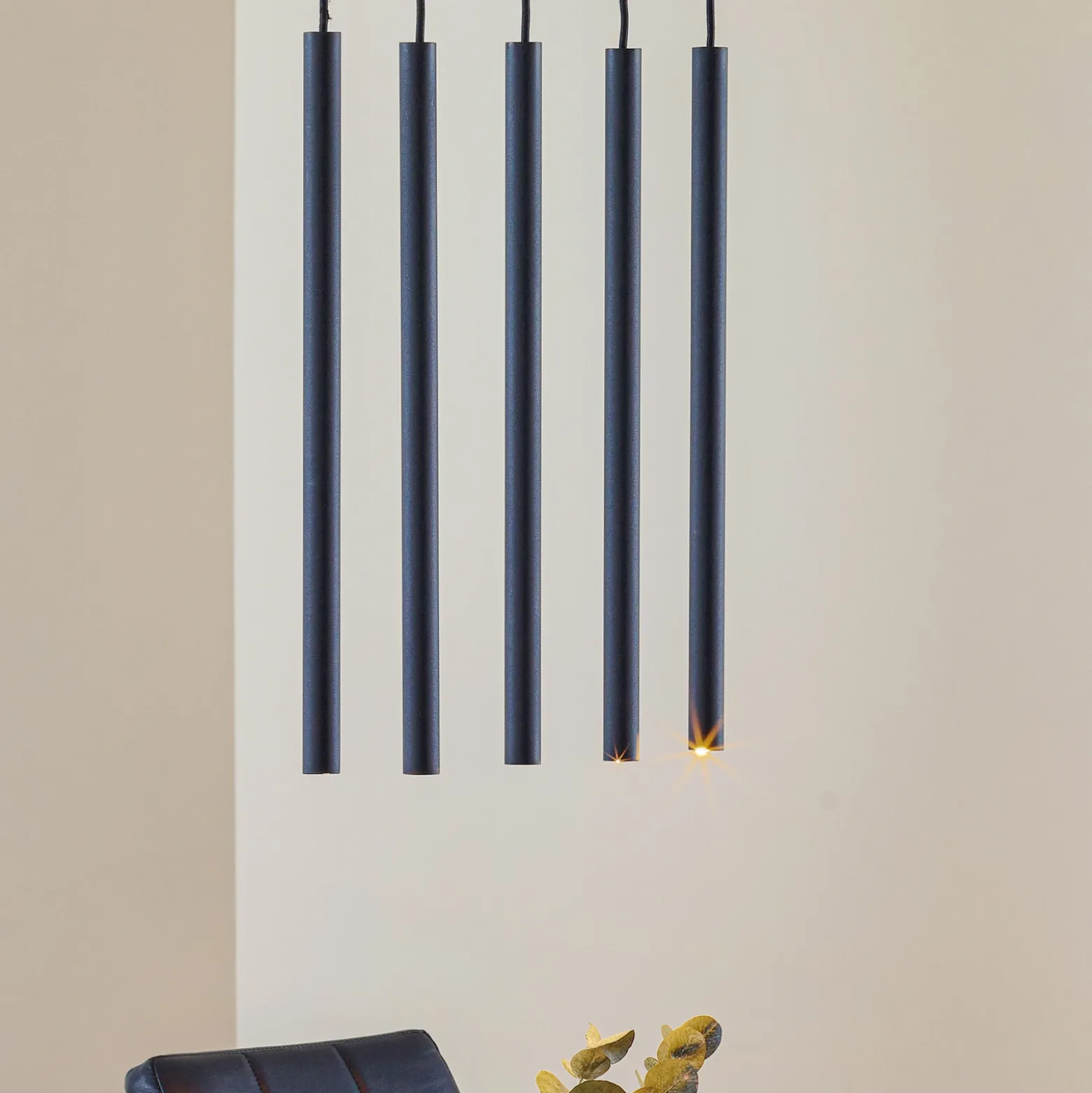 Lámpara colgante Thin, negro, 5 luces, lineal