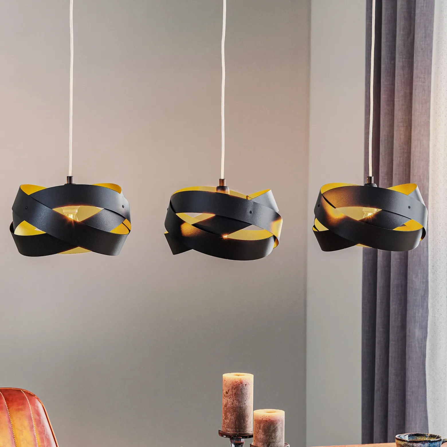 Lámpara colgante Tornado, 3 luces, negro