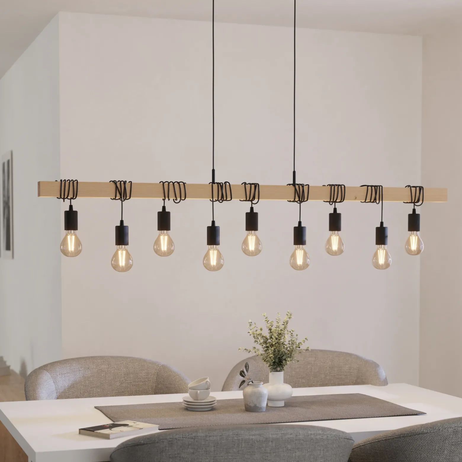 Lámpara colgante Townshend, longitud 150 cm, negro/madera, 9 luces.