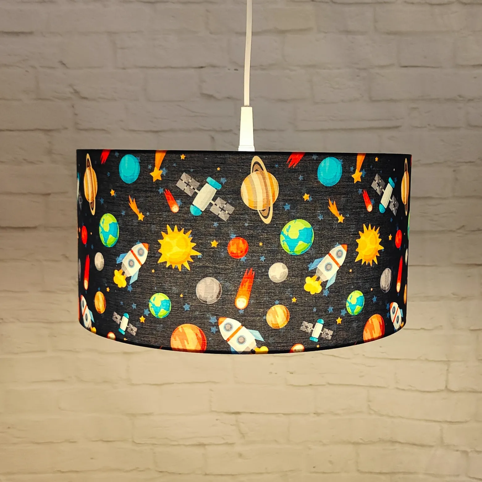 Lámpara colgante Universo con pantalla textil