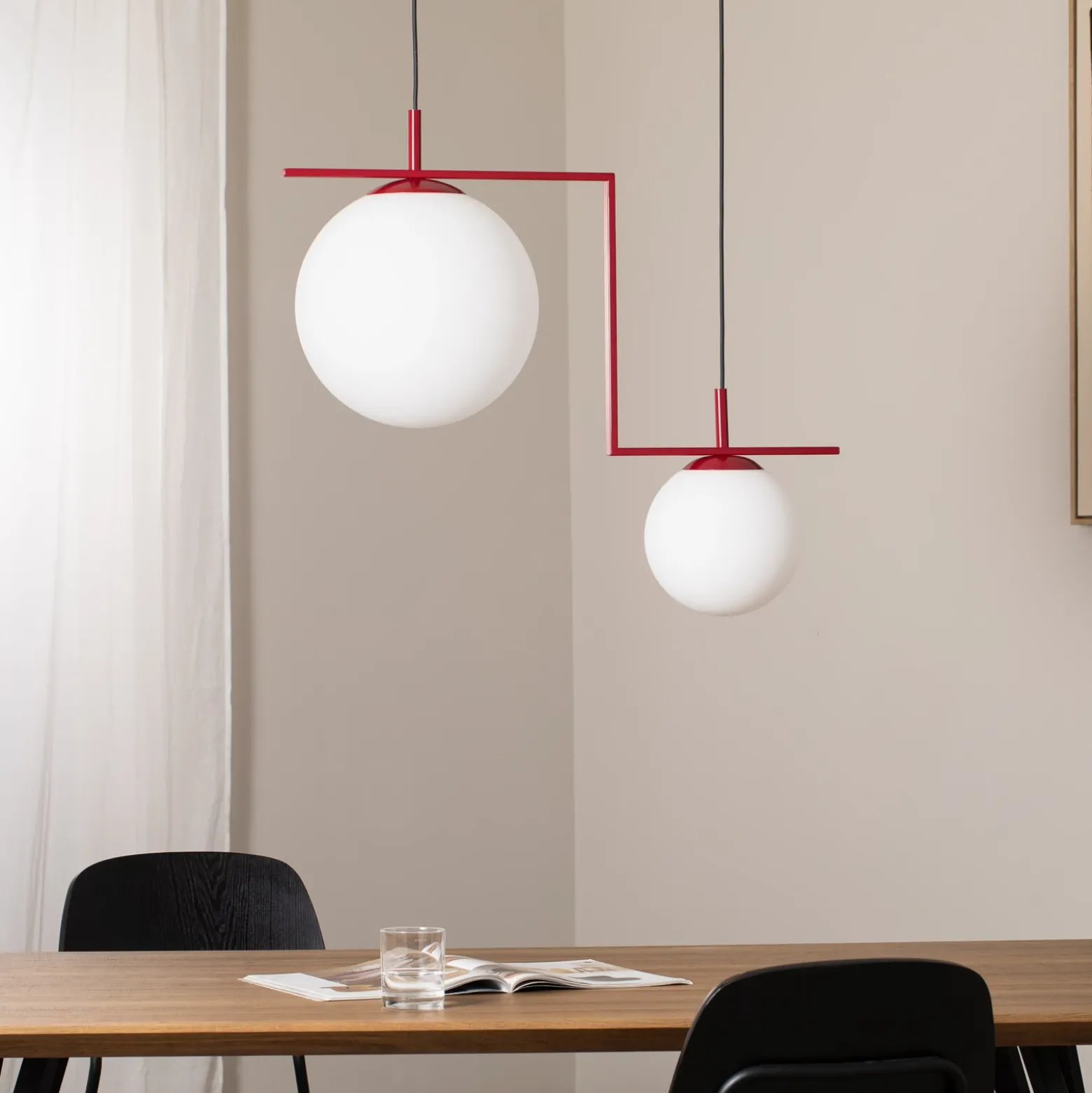 Lámpara colgante Zac, opalina/burdeos, 2 luces