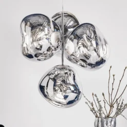 Lámpara de araña LED Melt Chandelier de Tom Dixon, gris humo