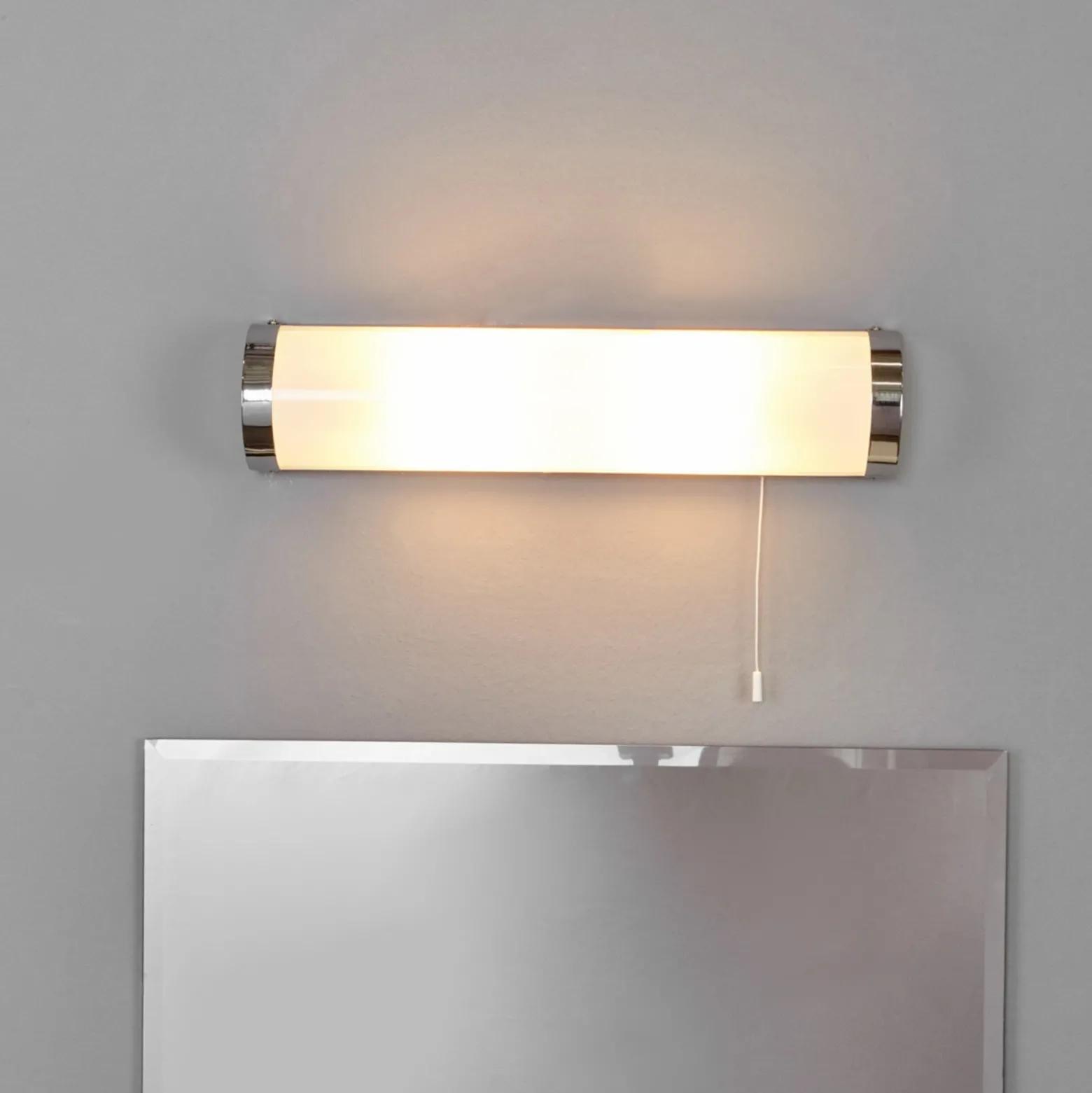 Lámpara de baño sencilla Liana IP44