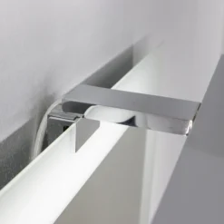 Lámpara de espejo LED Esther S3, bajo consum. IP44