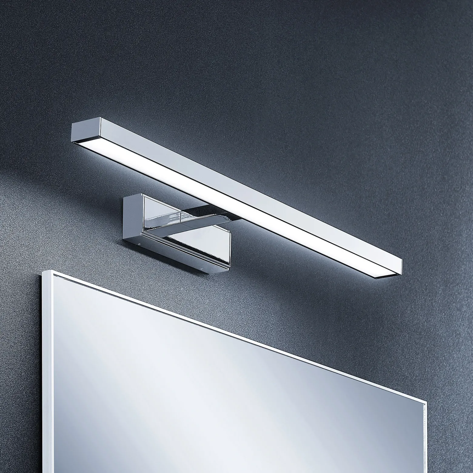 Lámpara de espejo LED Jukka de Lindby, 60 cm, cromo, metal, IP44