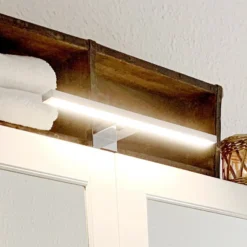 Lámpara de espejo LED Mira, 30 cm de ancho, cromada, metal, 4000 K