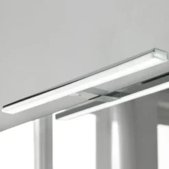 Lámpara de espejo LED Pandora, cromo, anchura 60,8 cm