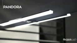 Lámpara de espejo LED Pandora, cromo, ancho 30,8 cm