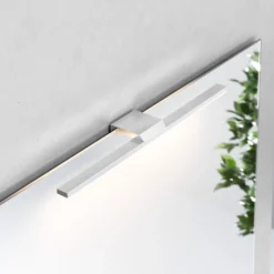 Lámpara de espejo LED Triga IP44, cromo, 40cm, 4.000K