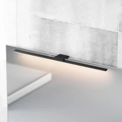 Lámpara de espejo LED Triga IP44 negro 60cm, 3.000K