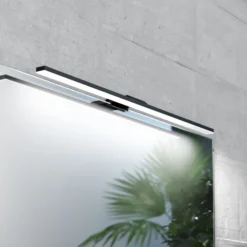 Lámpara de espejo LED Triga IP44 negro 60cm, 4.000K