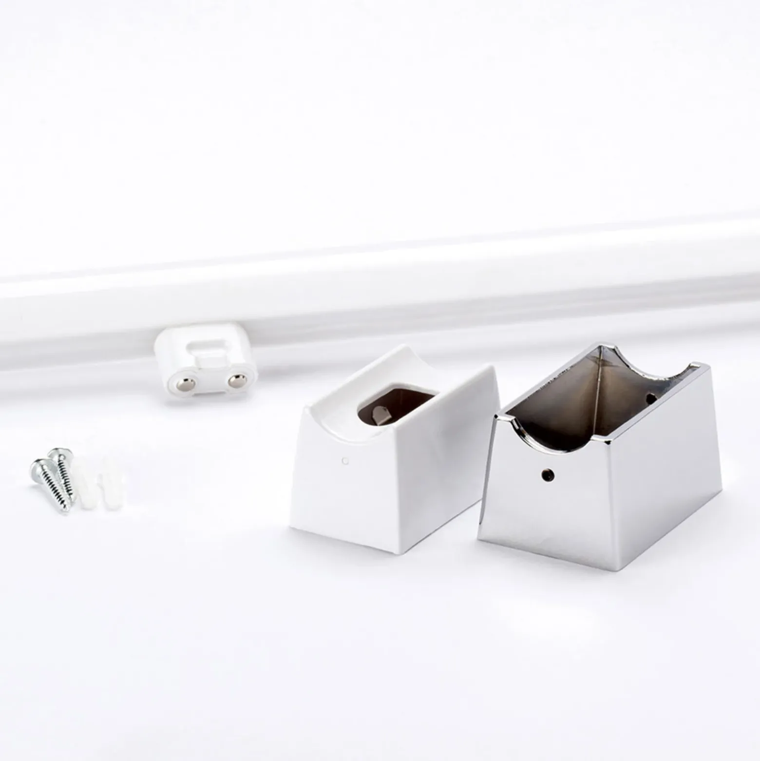 Lámpara de espejo LED Visagist, soporte cromo