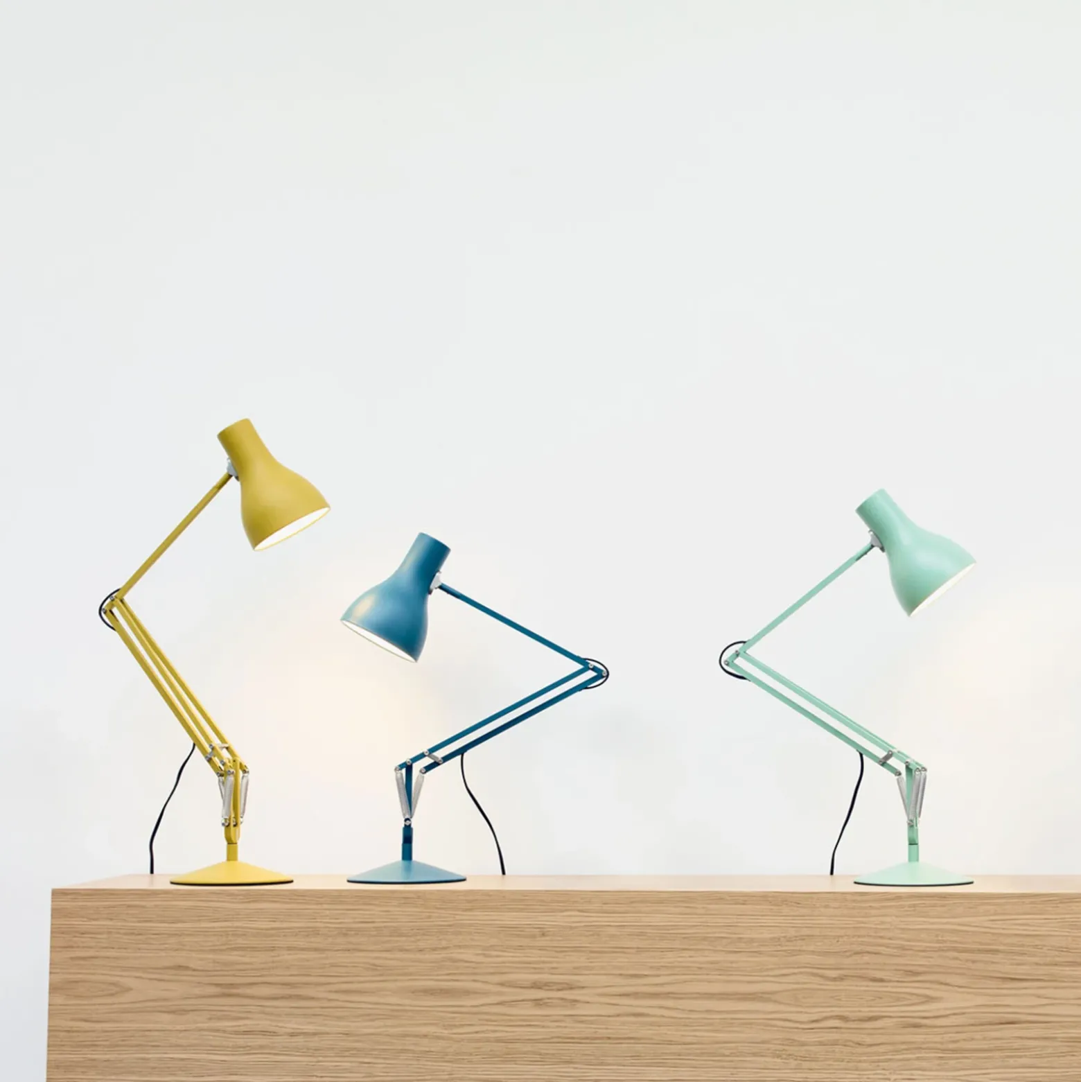 lámpara de mesa Anglepoise tipo 75 Margaret Howell, amarilla