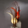 Lámpara de mesa Bunga en forma floral, crema