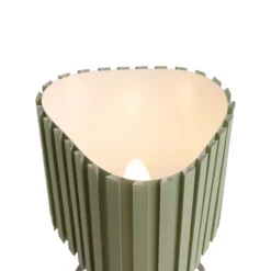 Lámpara de mesa Canelé de HAY, verde, altura 37 cm, casquillo E14, tela