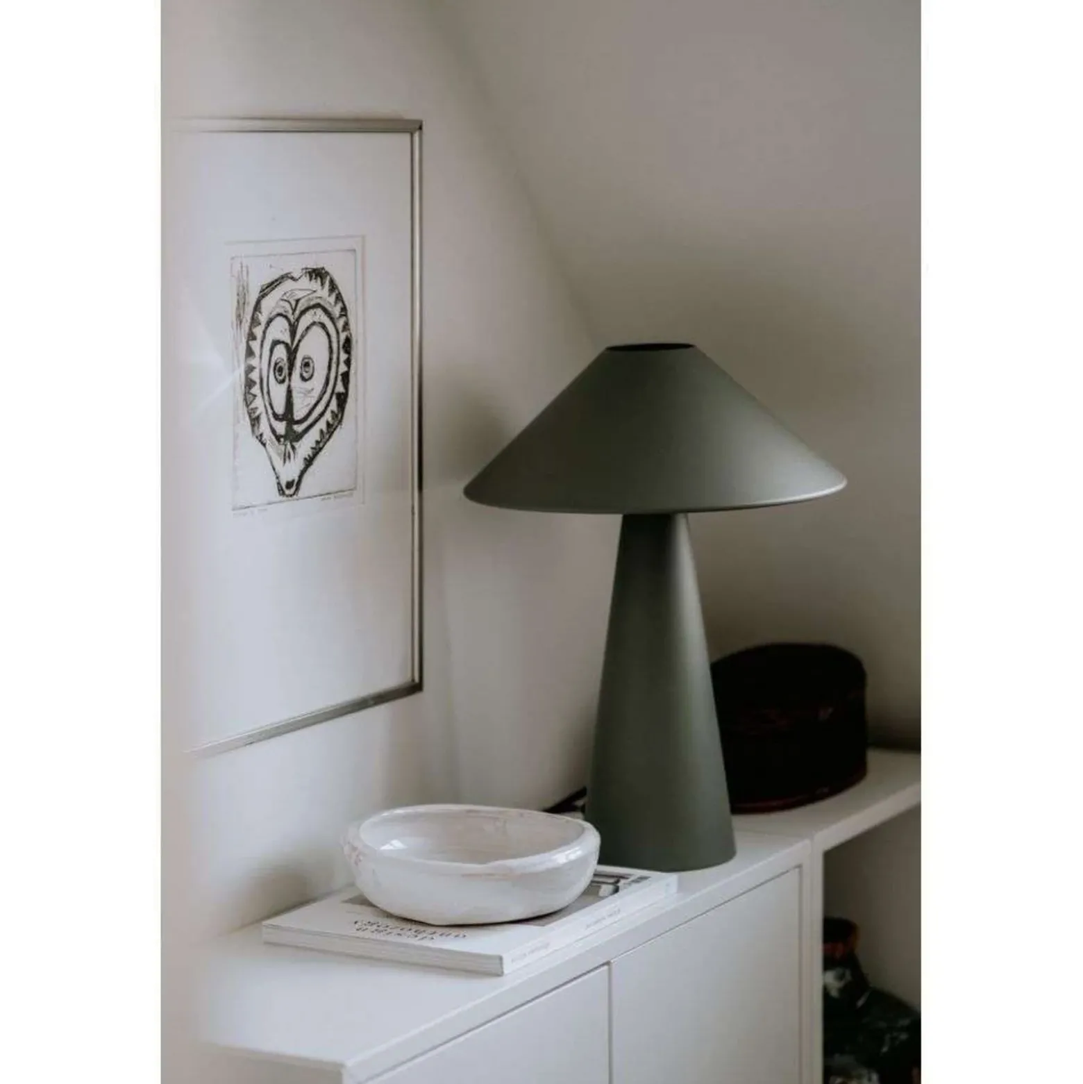 Lámpara de mesa Cannes de Globen Lighting, verde, altura 40 cm