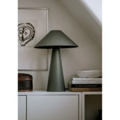 Lámpara de mesa Cannes de Globen Lighting, verde, altura 40 cm