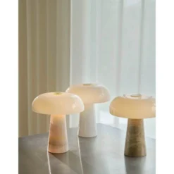 Lámpara de mesa Glossy, rosa/blanco, altura 24 cm, mármol/vidrio