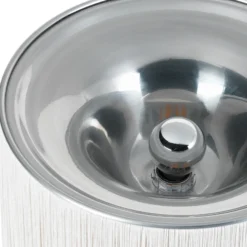 Lámpara de mesa Gubi modelo 597, aluminio, color crema, altura 45 cm