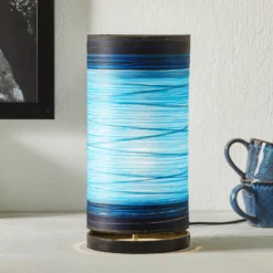 Lámpara de mesa Julie envuelta en hilos, azul