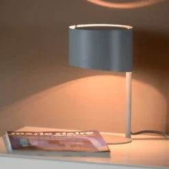 Lámpara de mesa Knulle de metal, gris