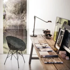 Lámpara de mesa LED Aledin Dec ajustable, ahumado