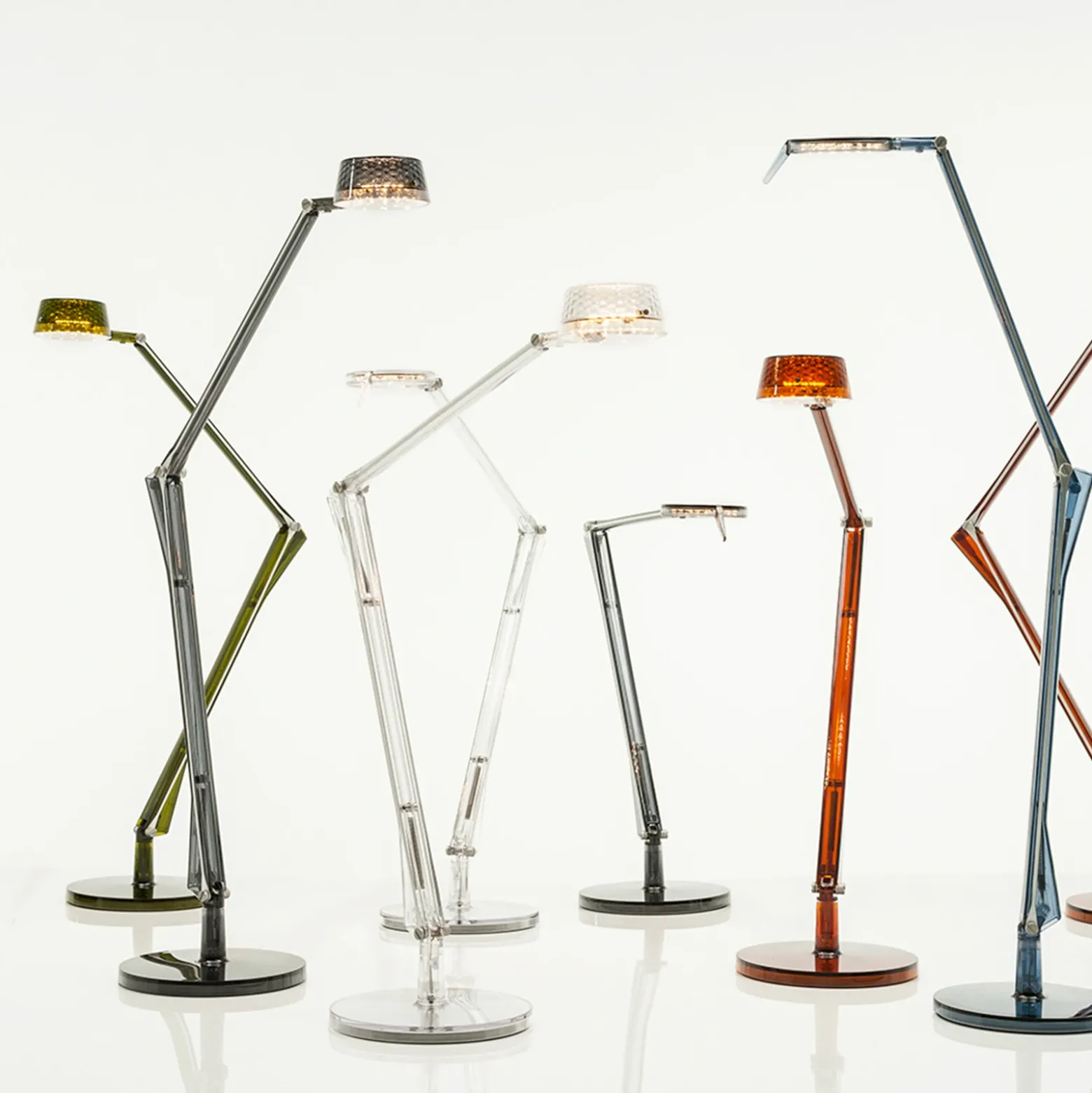Lámpara de mesa LED Aledin Dec ajustable, ahumado