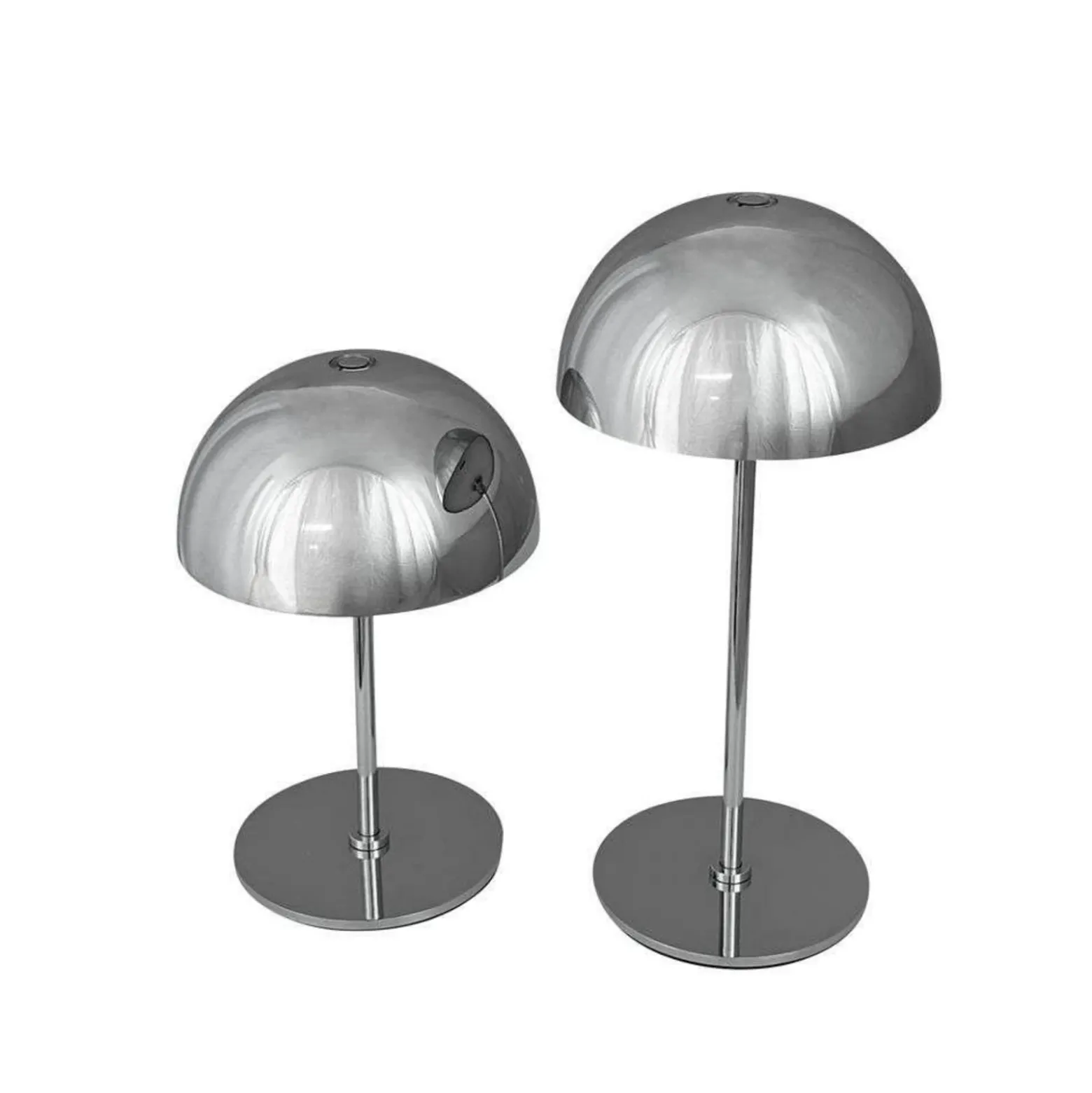 Lámpara de mesa LED Along de Dyberg Larsen, cromada, juego de 2 unidades