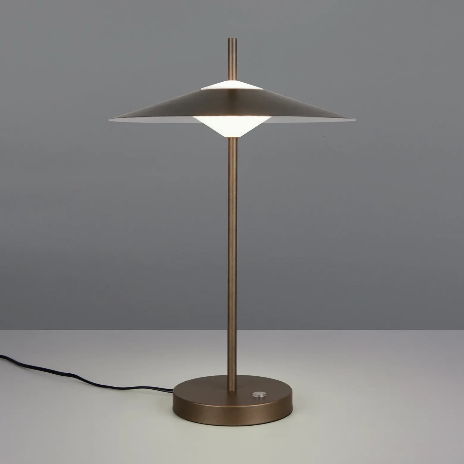 Lámpara de mesa LED Amalo en color platino, altura 46 cm, metal, CCT
