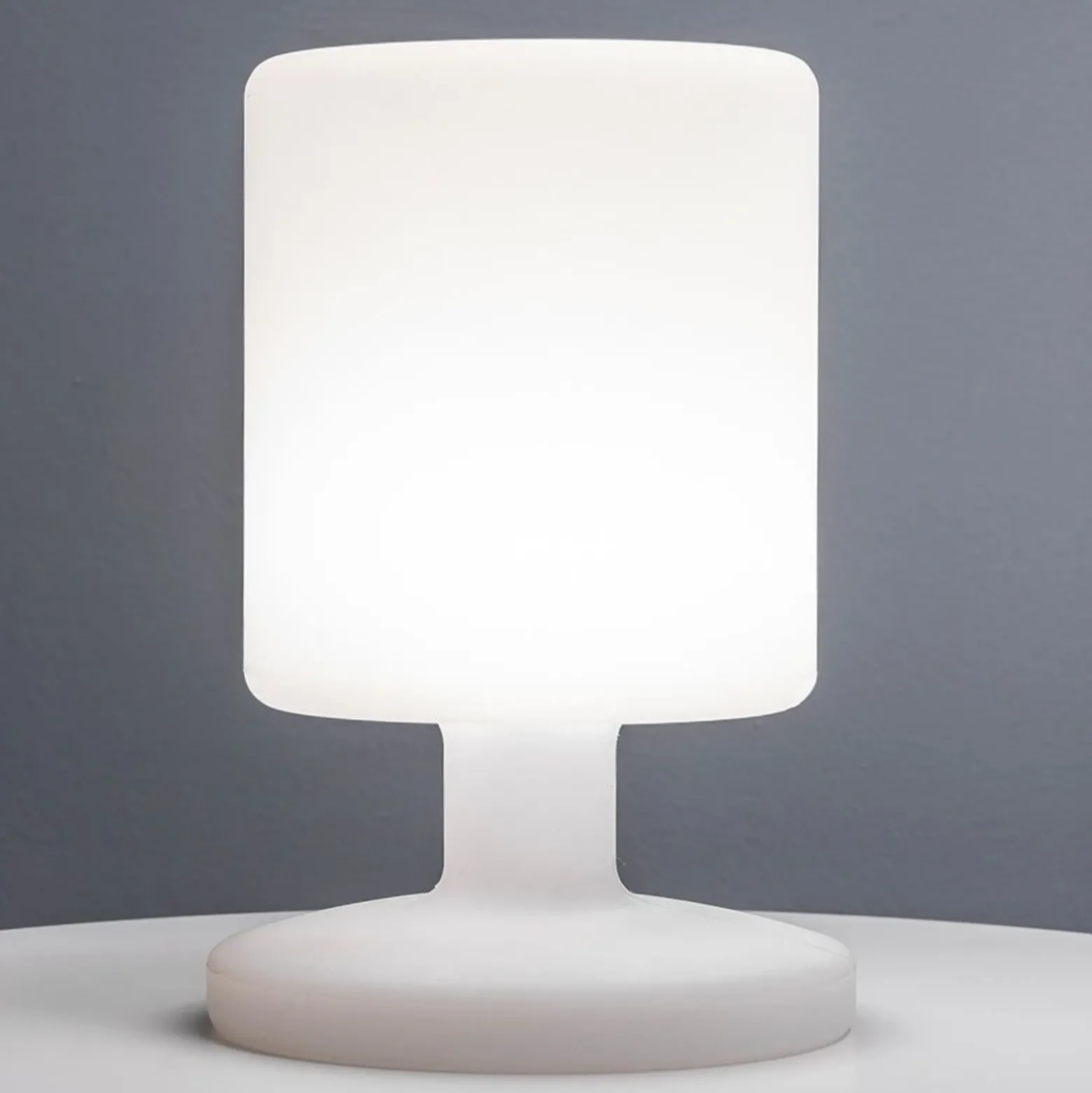 Lámpara de mesa LED Ben para interior y exterior, batería recargable