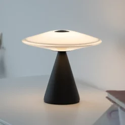 Lámpara de mesa LED Elipsa de Paul Neuhaus, blanca/negra, atenuable
