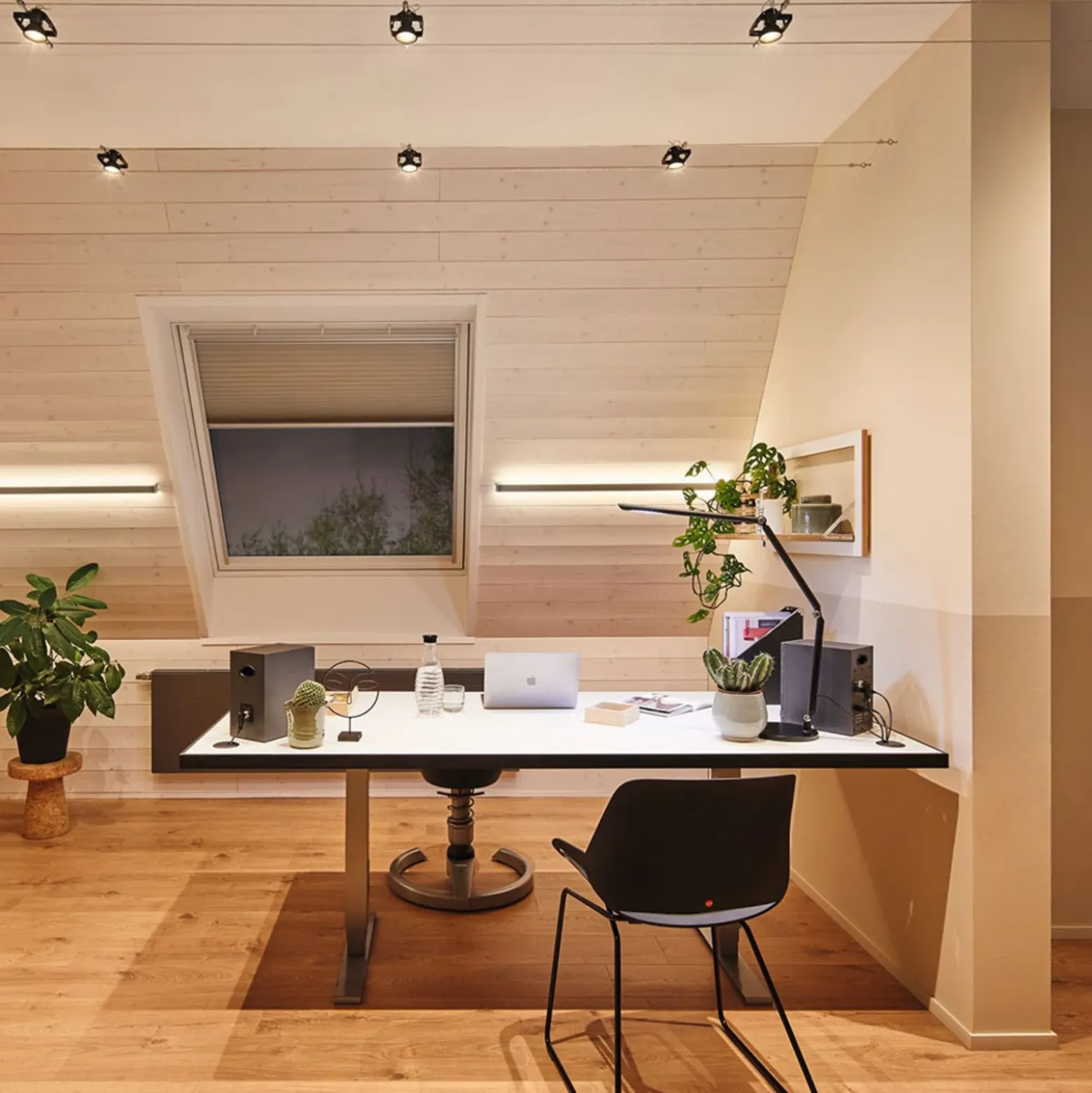 Lámpara de mesa LED FlexBar de Paulmann, negra, 36 cm, CCT