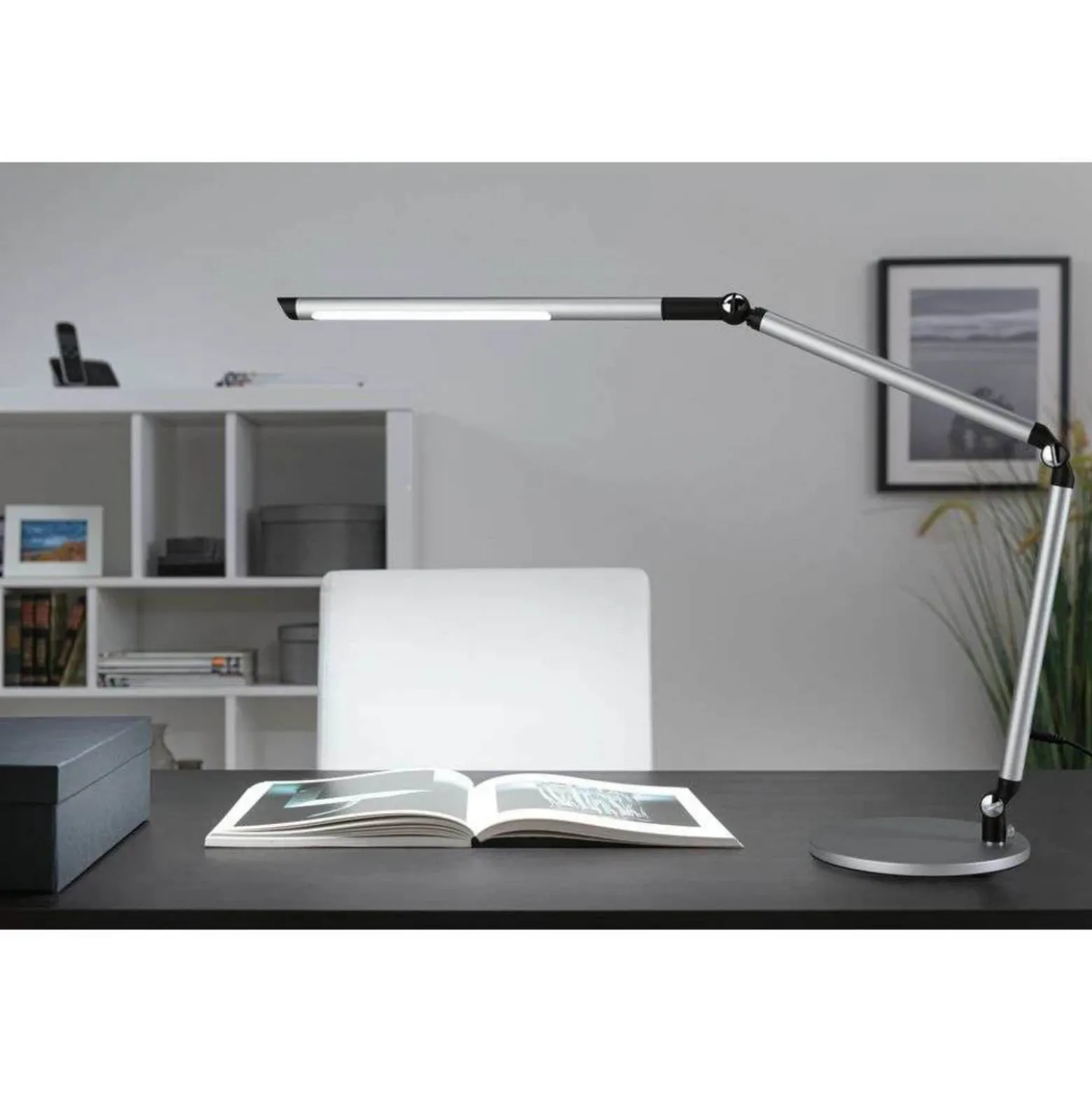 Lámpara de mesa LED FlexBar de Paulmann, plateada, 36 cm, CCT