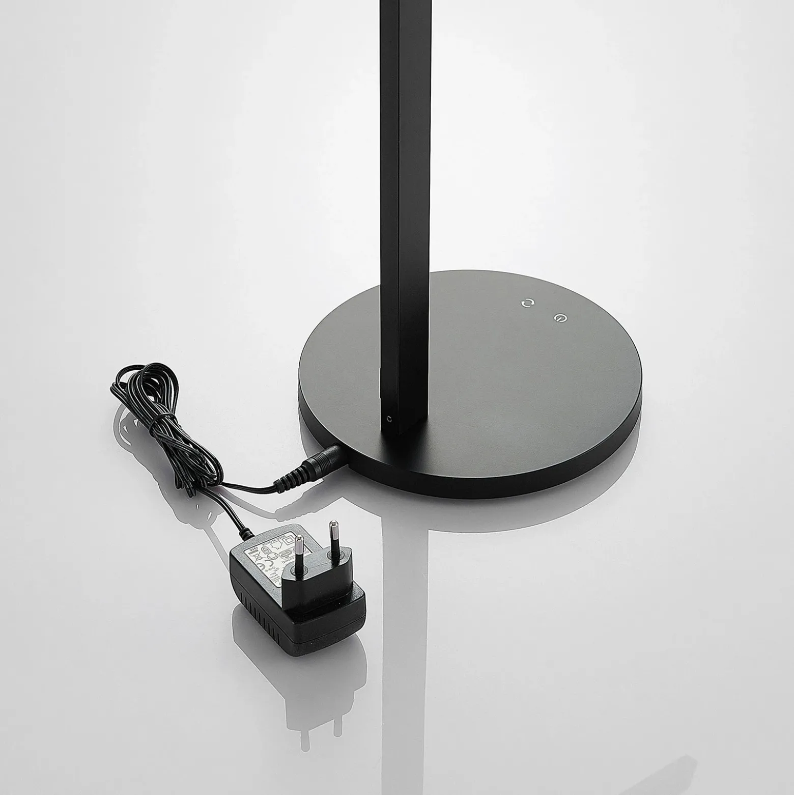 Lámpara de mesa LED Lindby Loretta, 43 cm, negra, CCT