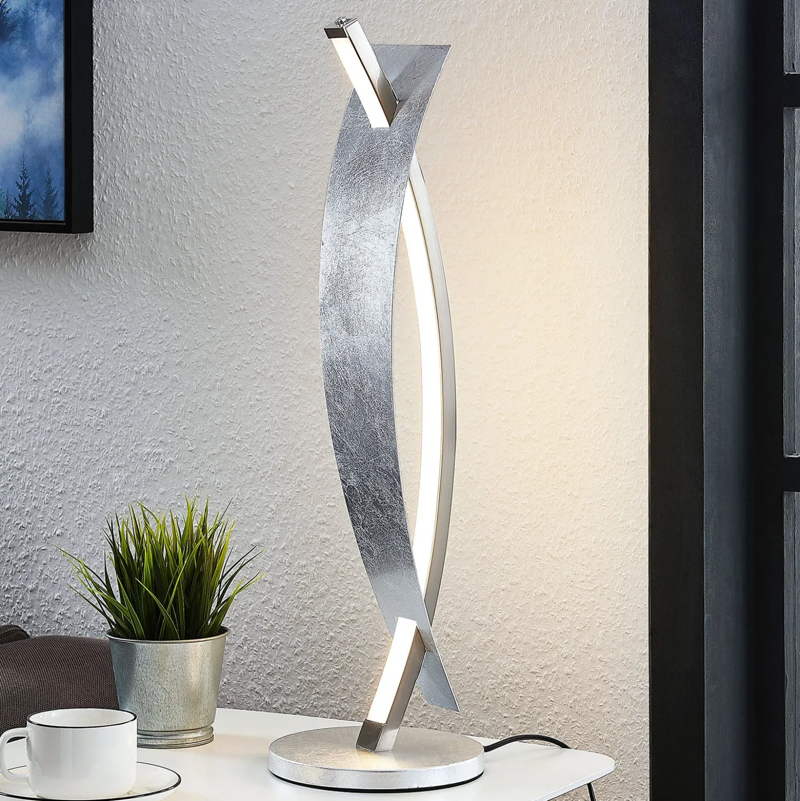 Lámpara de mesa LED Lucande Marija, color plata, atenuable, 62 cm