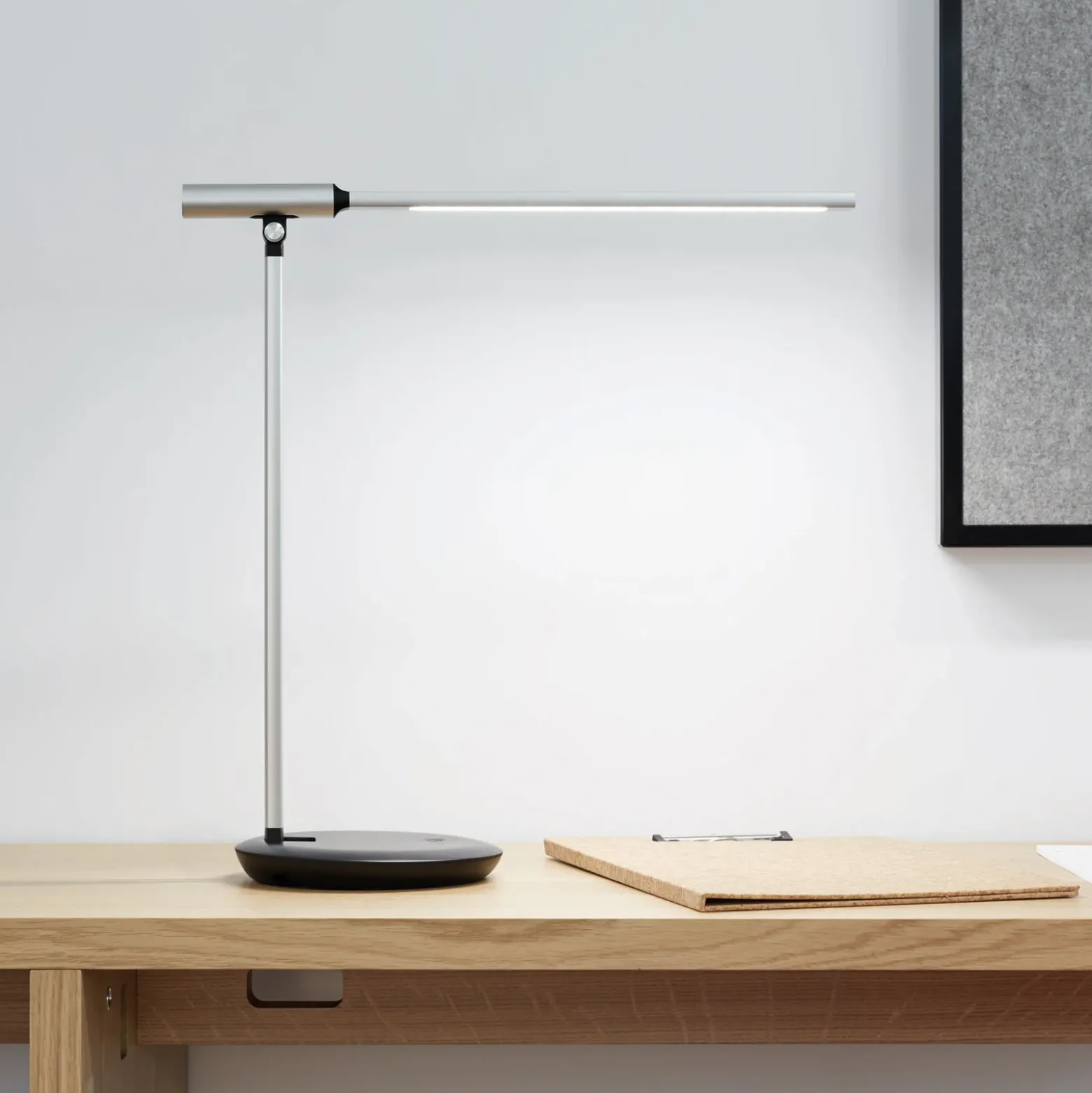 Lámpara de mesa LED MAULrubia, color plata, atenuable, CCT