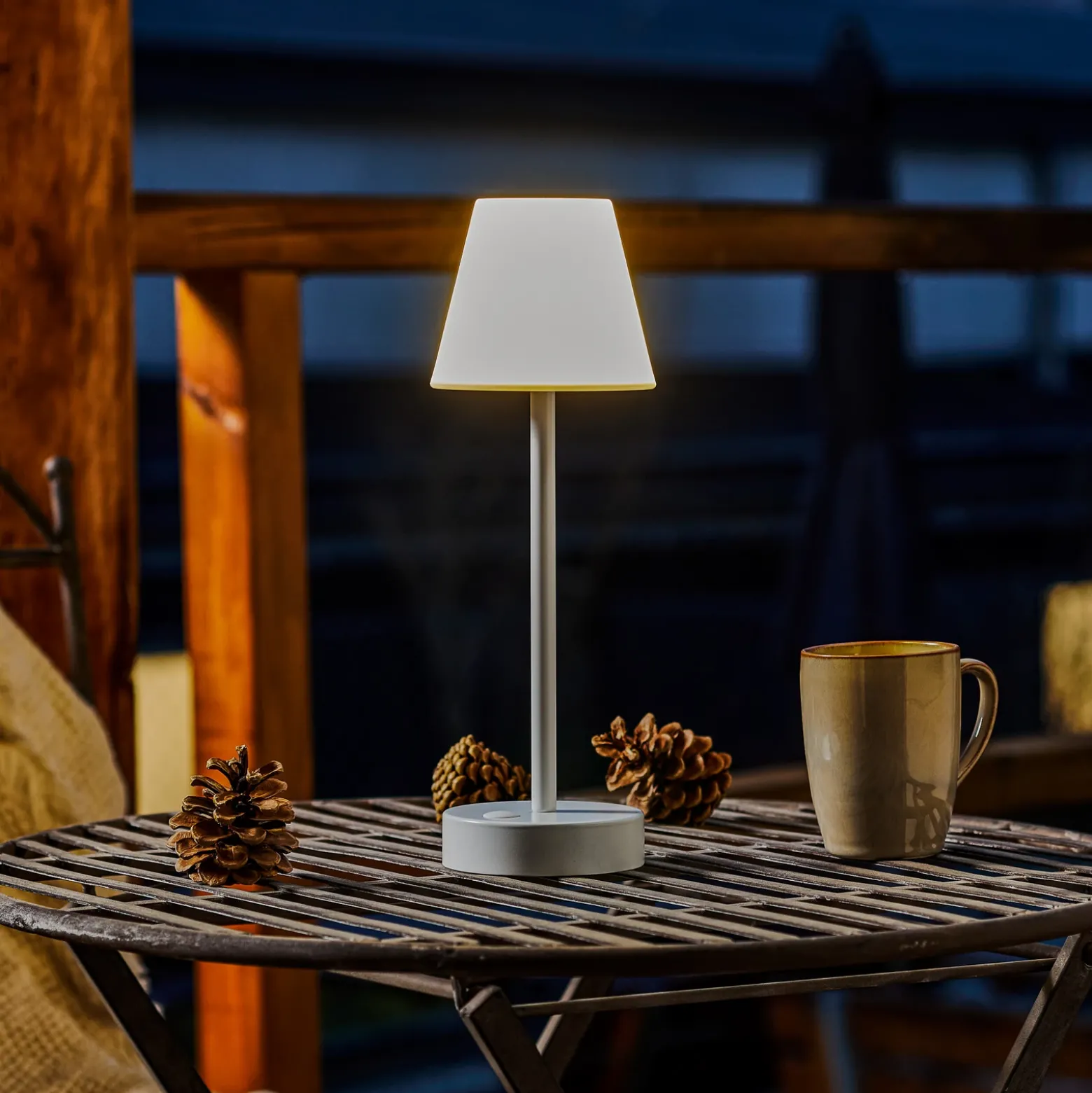 Lámpara de mesa LED Newgarden Lola Slim con batería, blanca