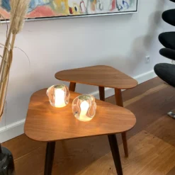 Lámpara de mesa LED recargable LOOM DESIGN Ice Ball dorada Ø 10,5 cm